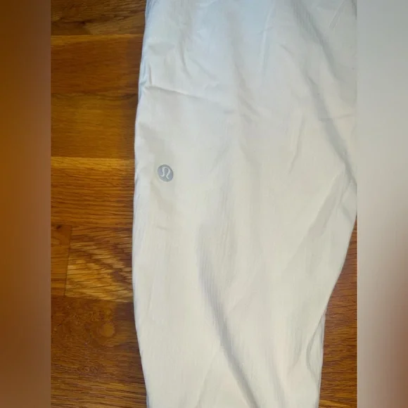 Lululemon Dance Studio Jogger White Size 6 High Rise Athleisure Pants - Picture 5 of 10